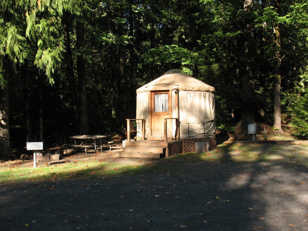 Mount Hood Village Yurt 1 Экстерьер фото